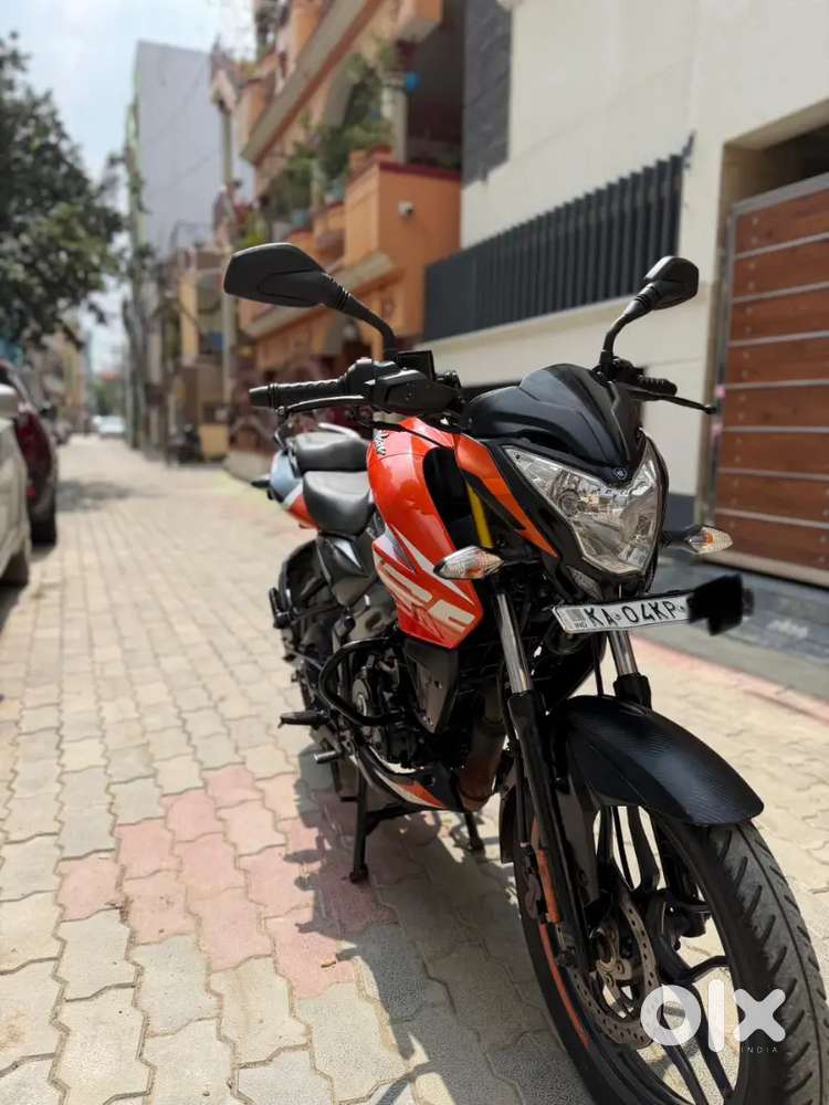 BAJAJ PULSAR NS125