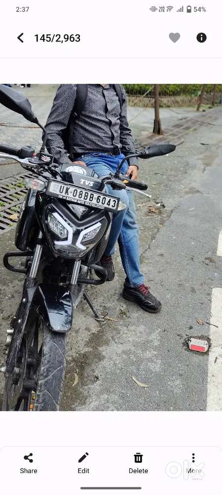 TVS Raider 125 cc black colour