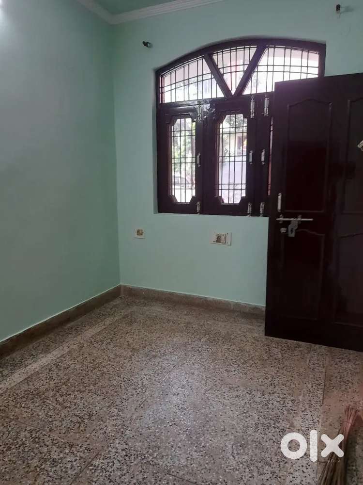 House rooms available on rent