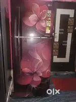 Double door refrigerator