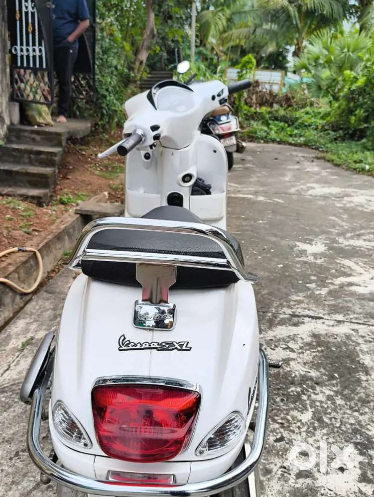 Vespa sxl 125
