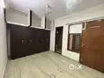 2bhk for rent in ramesh nagar in prime location