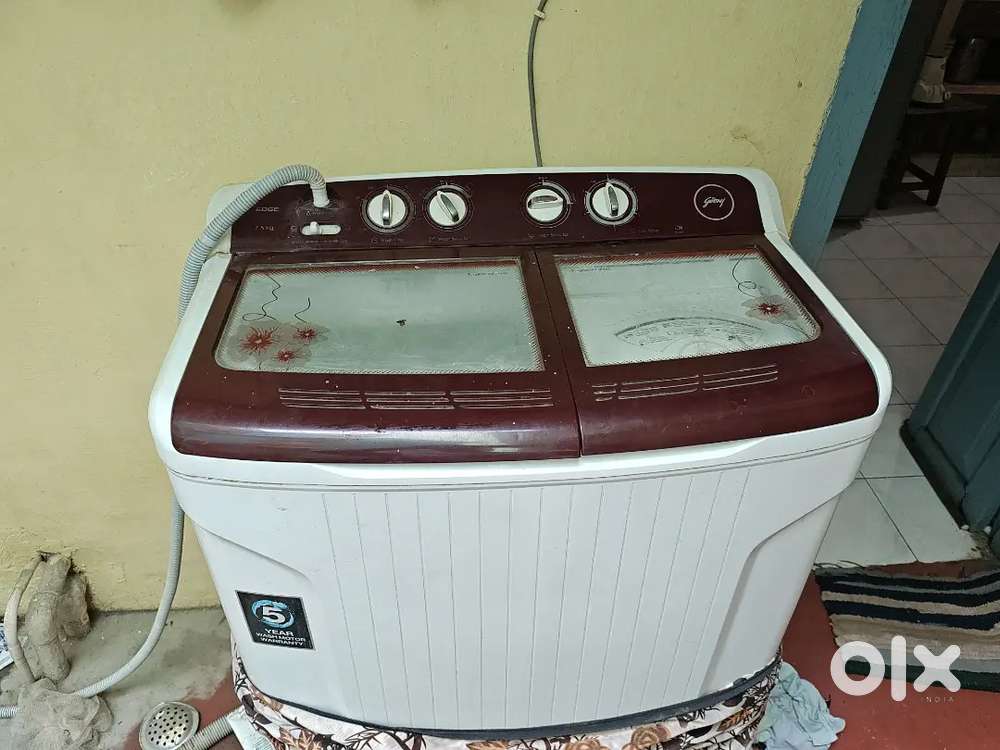 Godrej semi automatic 7.5 kg washing machine