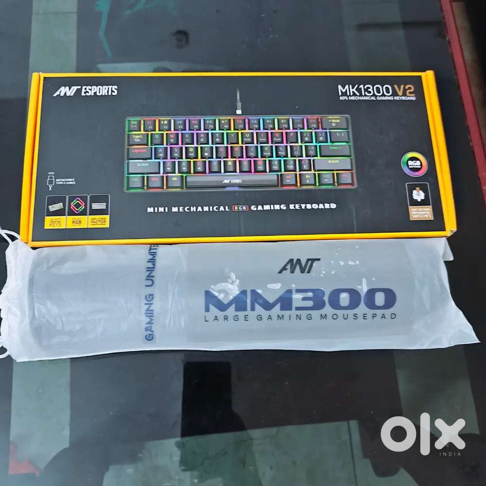 Mechanical Gaming Keyboard & Large Mousepad Unboxed