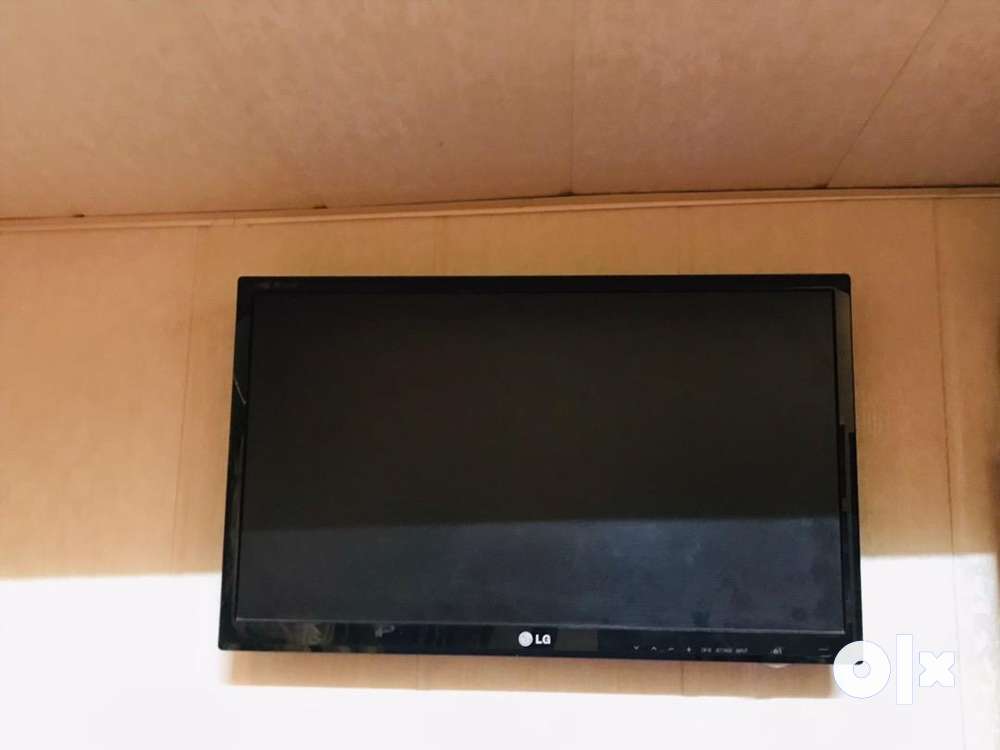 Lg 26 inch led tv very less used