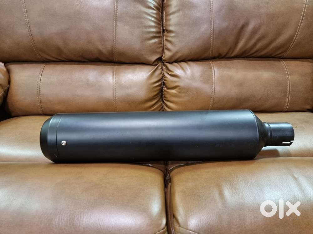 Harley Davidson Street Rod 750- Stock Silencer