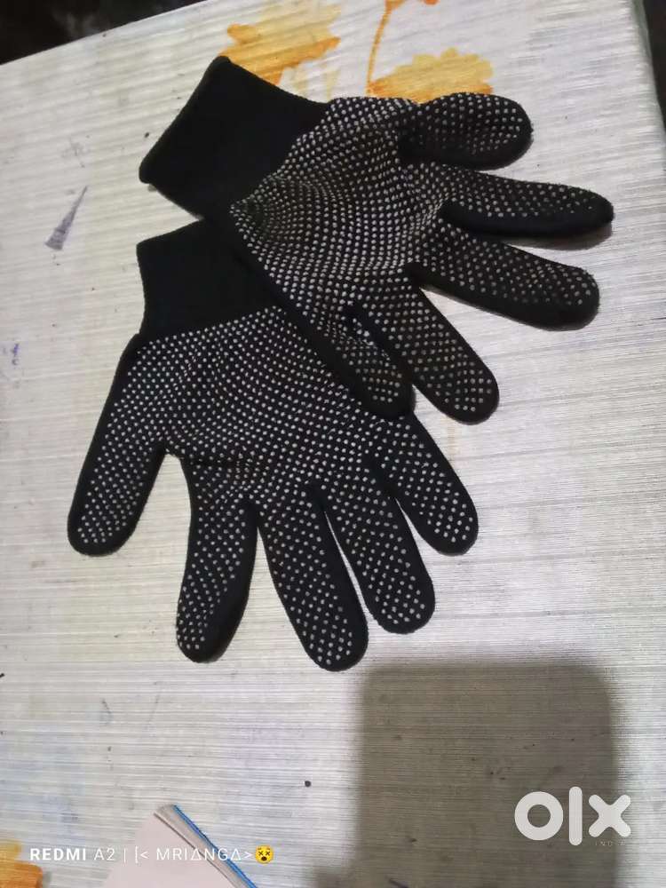 TENNIS CRICKET BATTING GLOVES