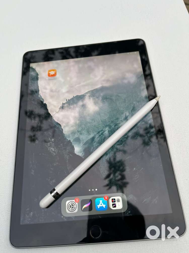 Ipad 6th gen 32gb + apple pencil