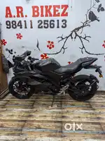 YAMAHA R15 V3 S Black showroom condition