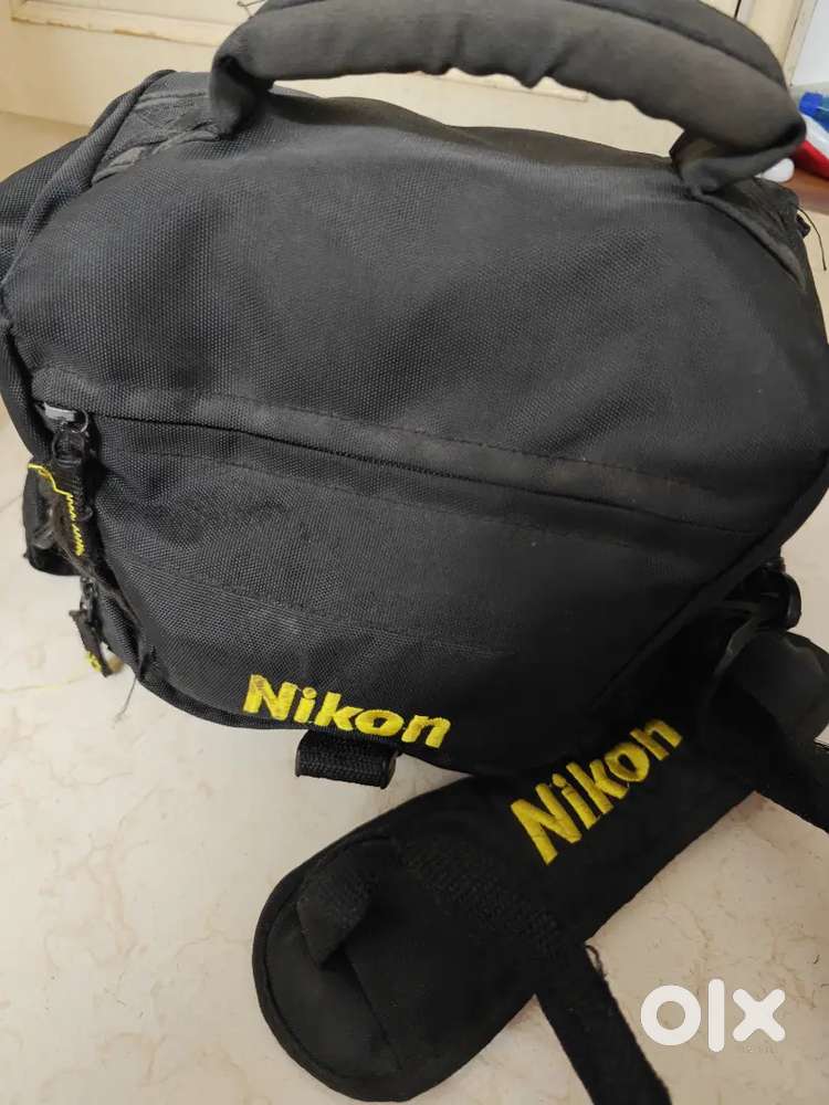 NIKON D5300 WITH SIGMA 17-70 with flash and receiver