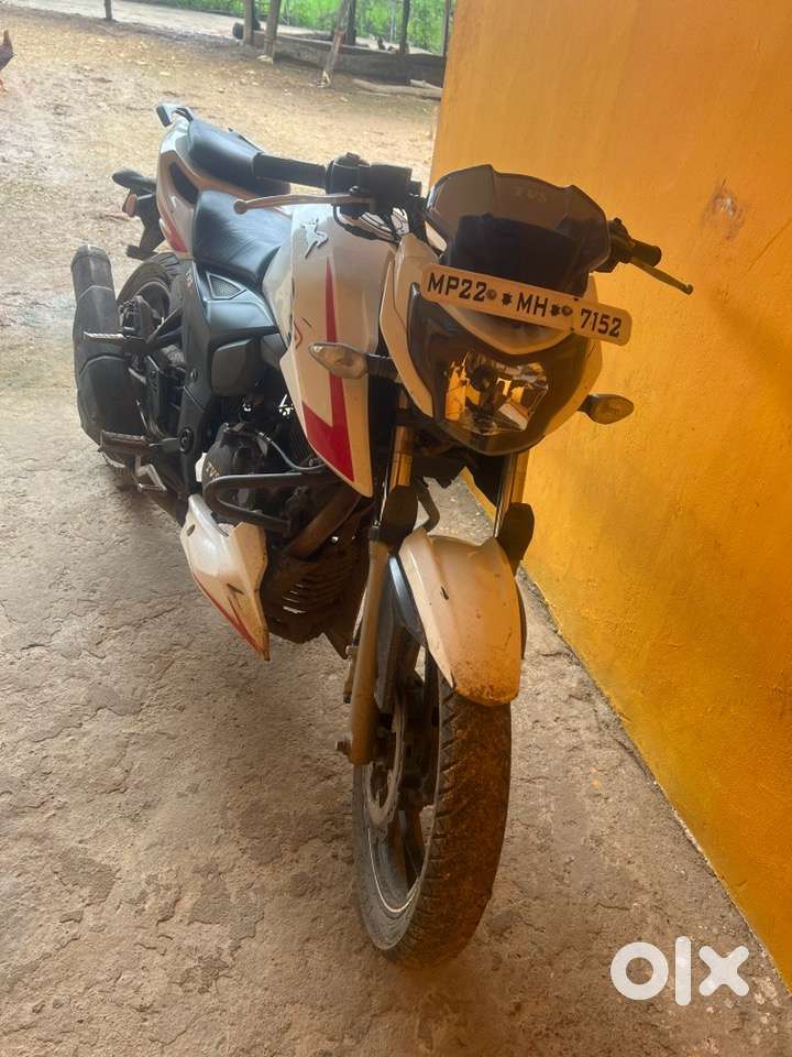 2018 modal tvs apche rtr200bs4