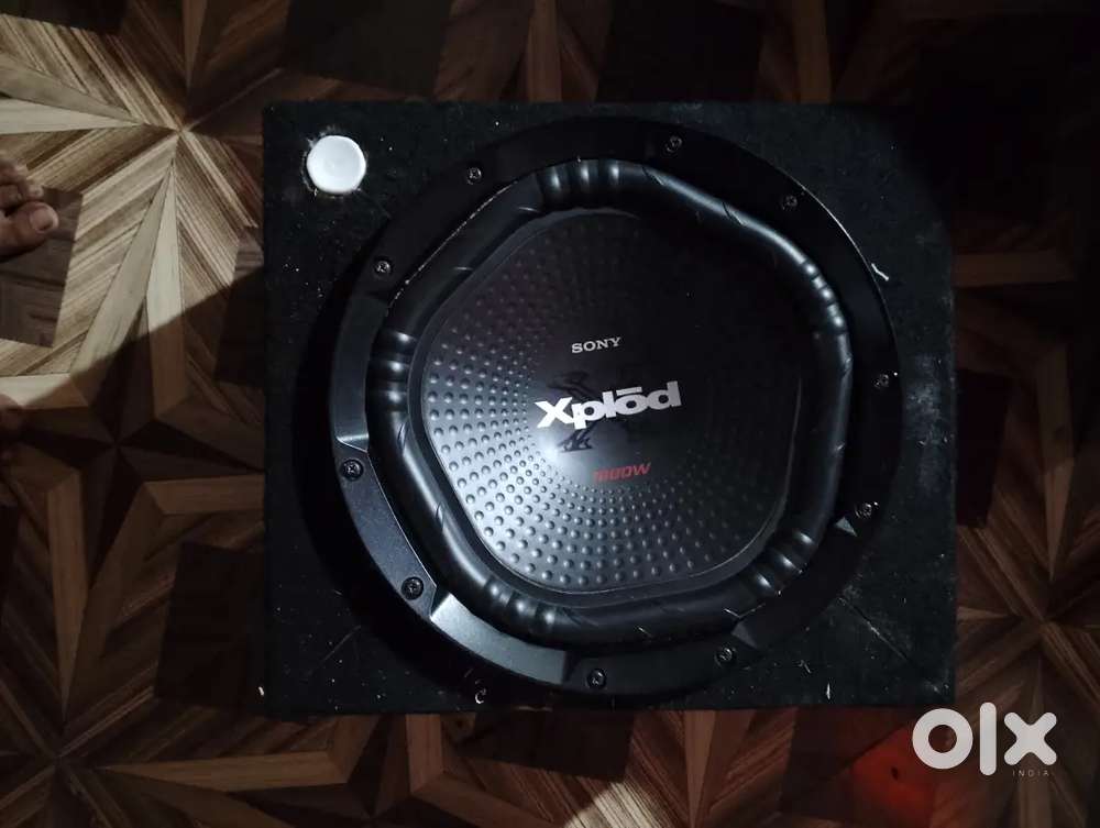 Woofer 1800w and Amp 350w 2 channel in good condition