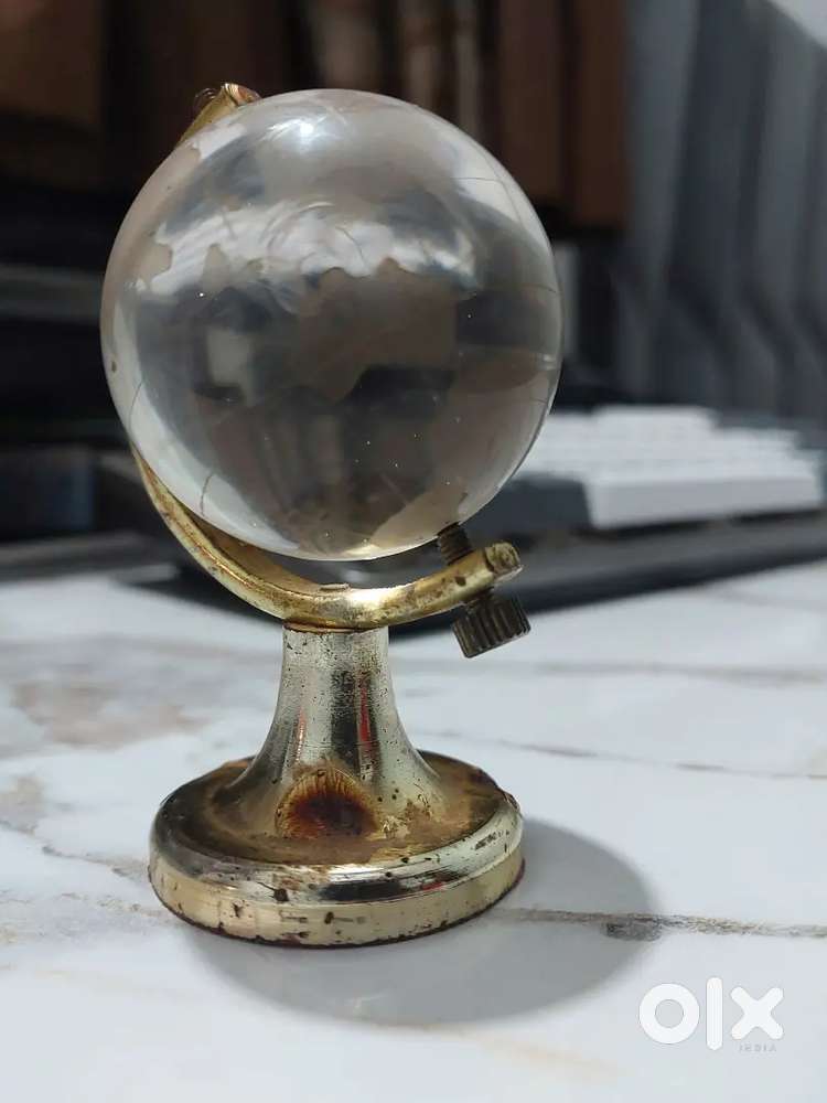 Invisible Miniature small golden globe
