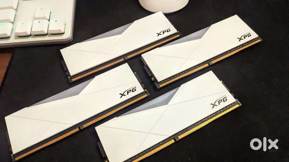 32GB DDR 4 RAM (White)
