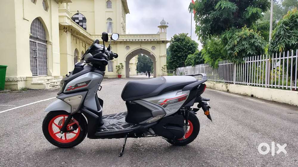 ड्राईवर की आवश्यकता है संडे छुट्टी रहेगी पीजीआई की तरफ रहता हो