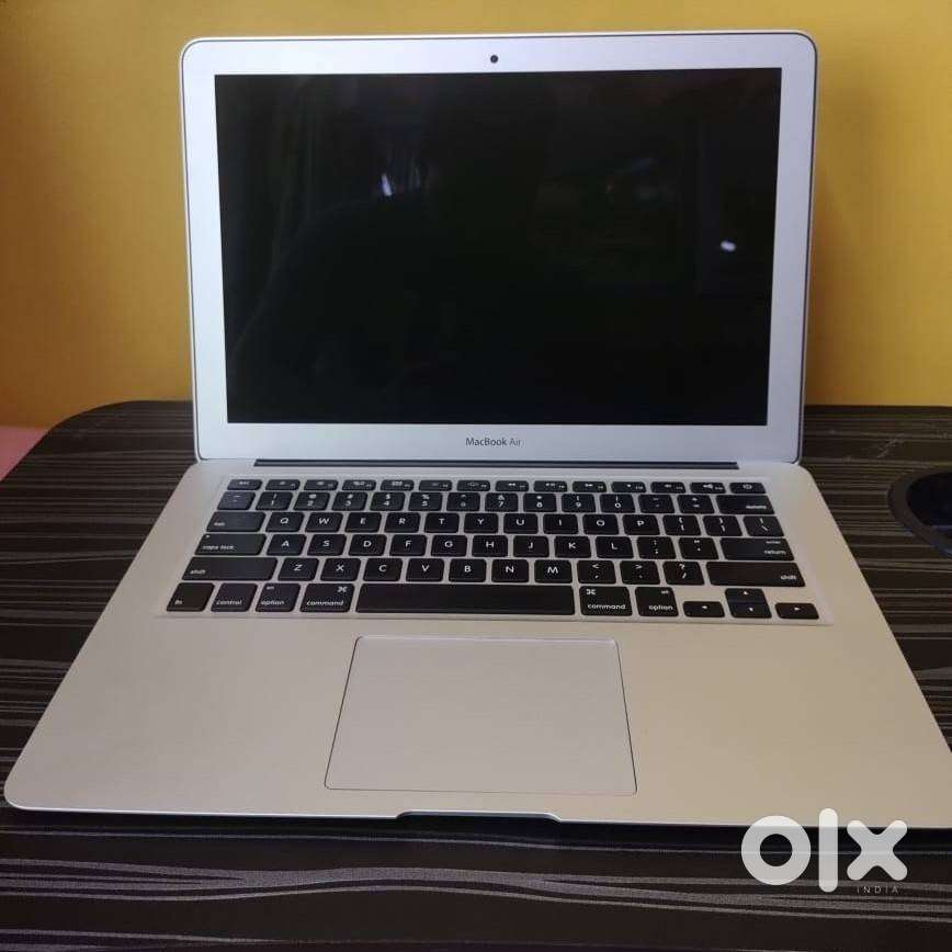 Apple MACBOOK AIR - 2017 - COREI5 - 8 GB Ram New Condition