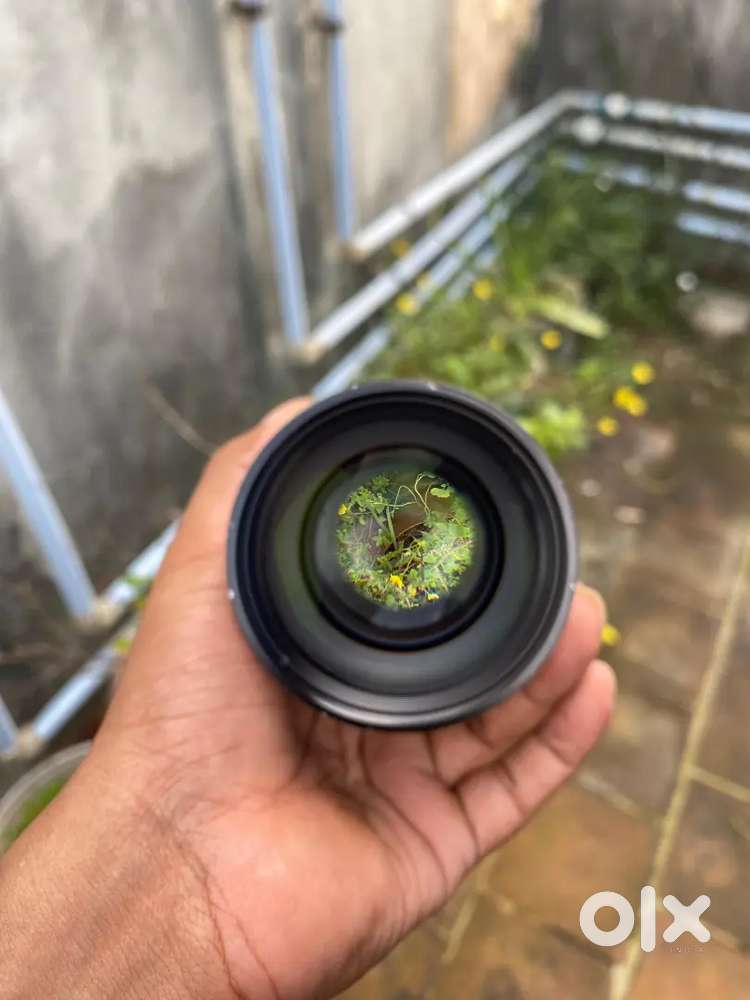 Canon rf 85mm lens brand viltrox rf f1.8