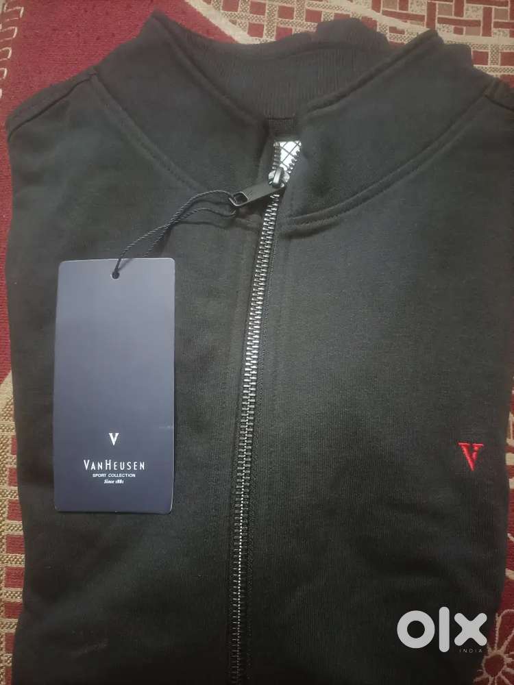 Van Heusen Sweatshirt for winter.