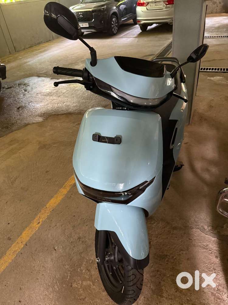Honda Activa E Standard 2025 Model (Pearl Shallow Blue)
