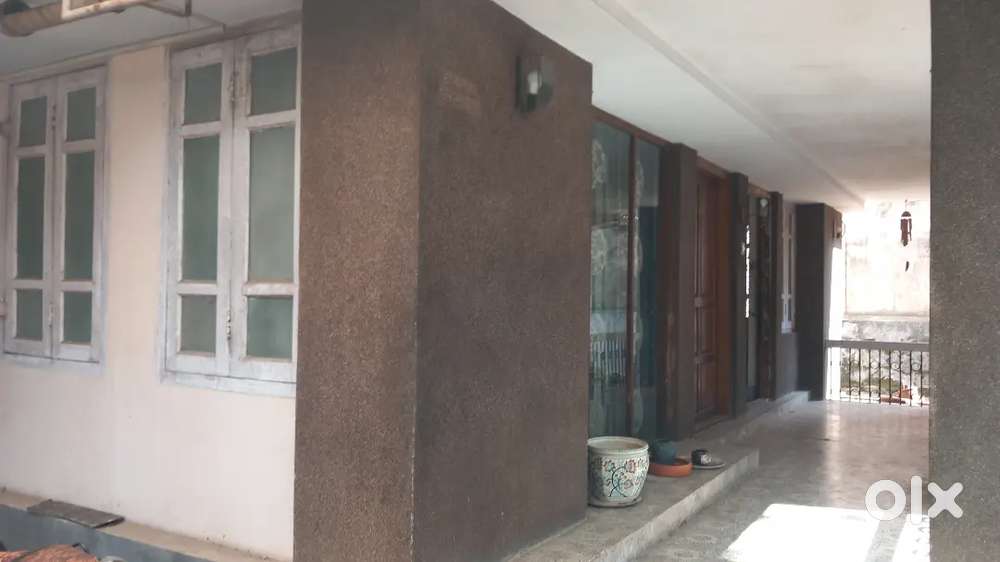 First floor to bedroom with attached bathroom