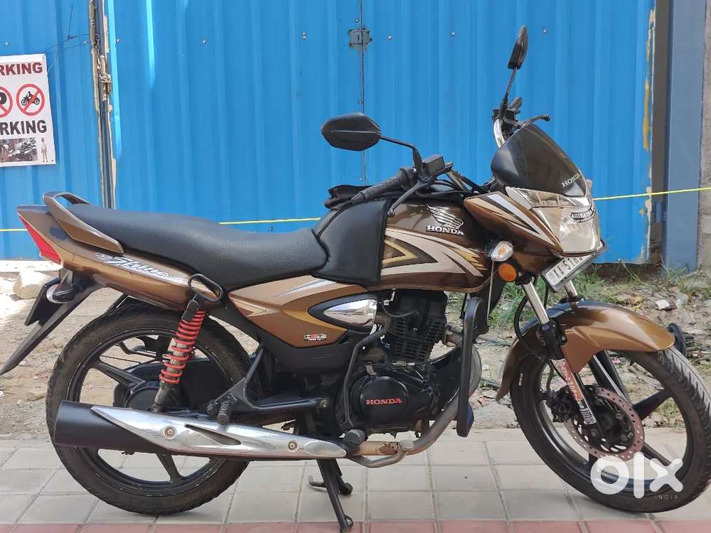 Honda shine BS4 engine single owner with self start