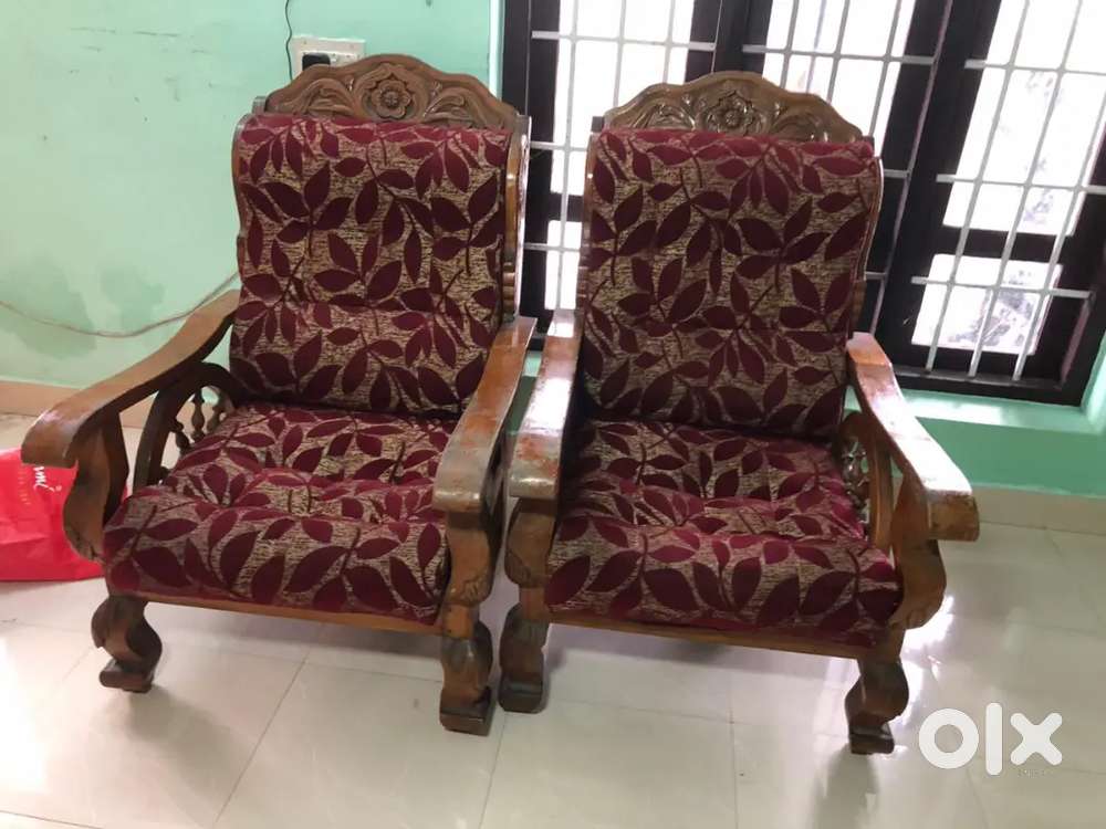 Teak Wood Sofa Set with cushion