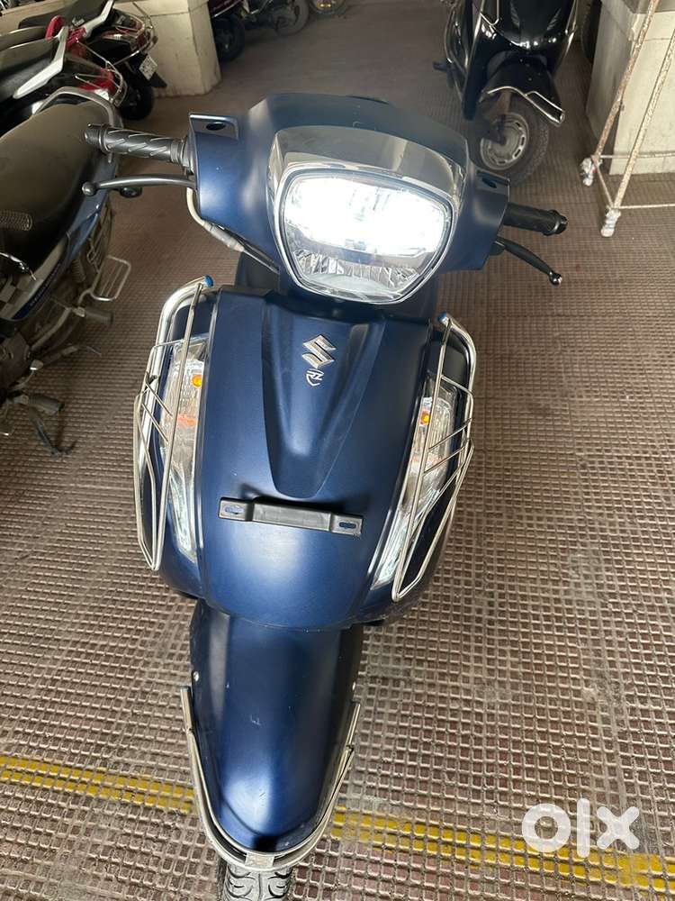 Access 125 with fancy number