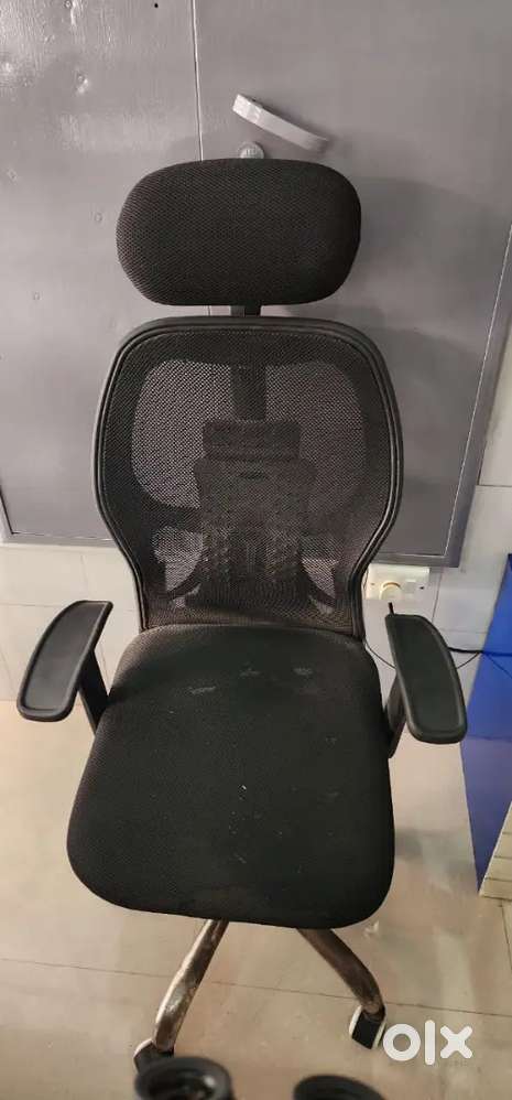 Hydrolic chair