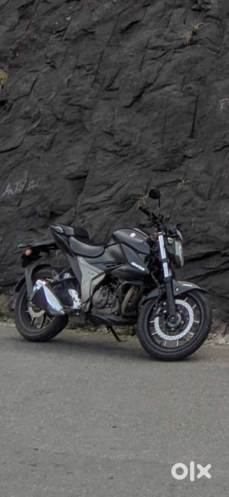 SUZUKI GIXXER 250 2021  SINGLE OWNER  WELL MAINTAINED