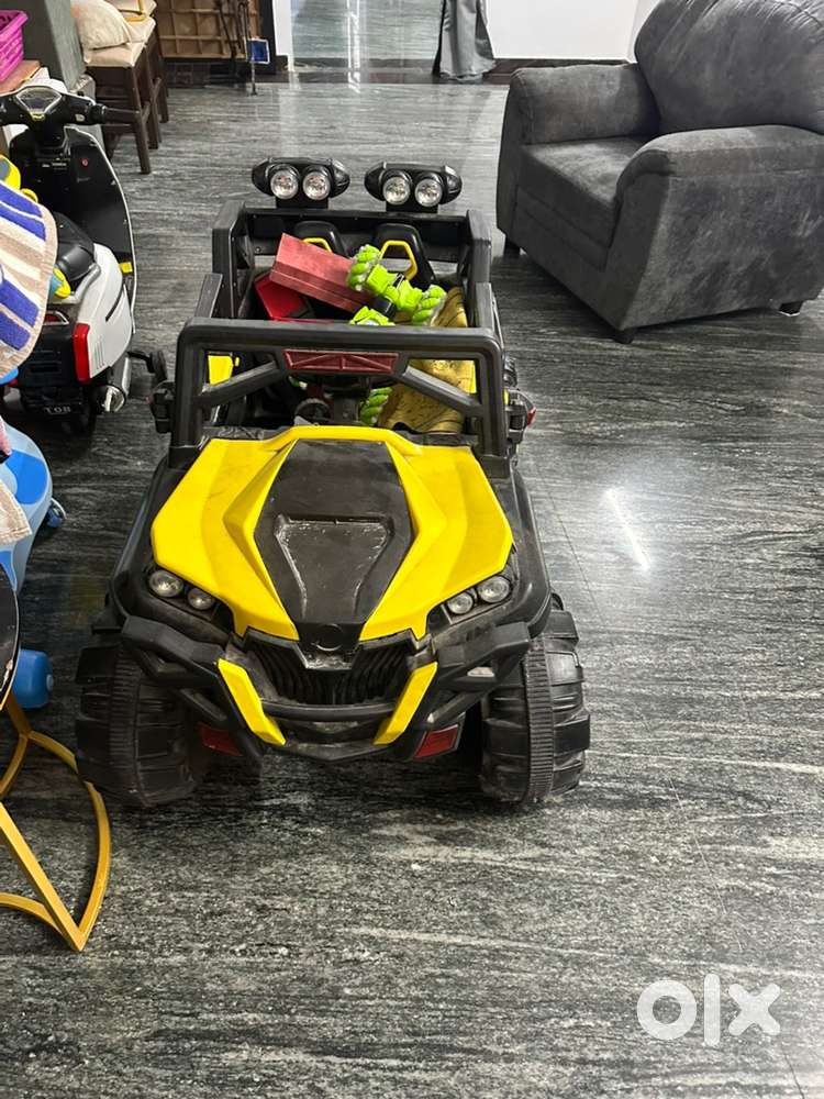 Toy car for sale in very good condition