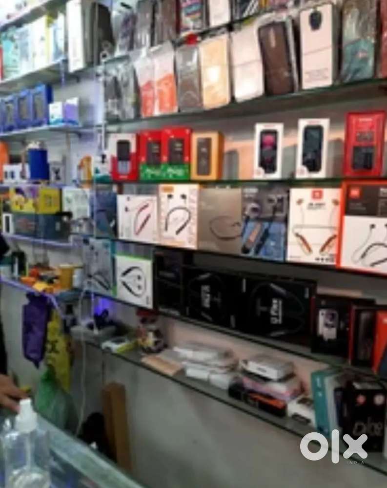 Mobile shop staff
