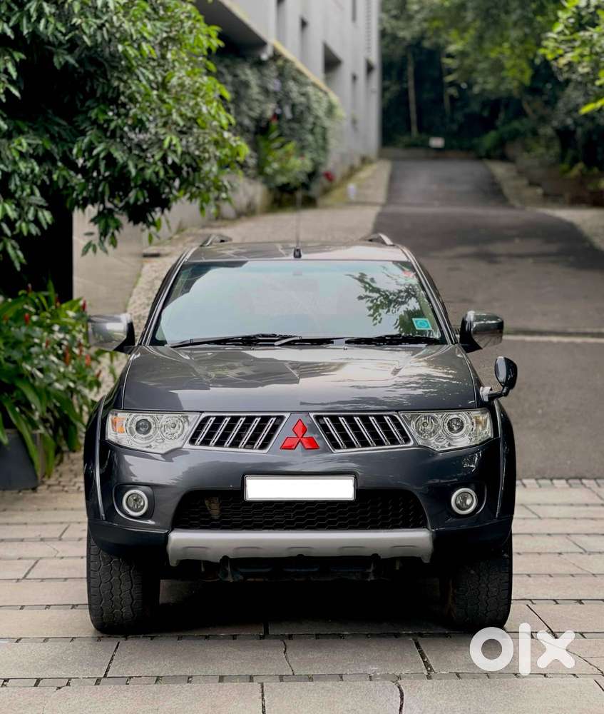 Mitsubishi Pajero Sport 2.5 Manual, 2013, Diesel