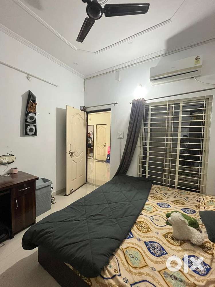 1 room with attach washroom vacant from 1 January