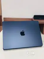 Apple macbook air 13” M4 512gb Midnight black