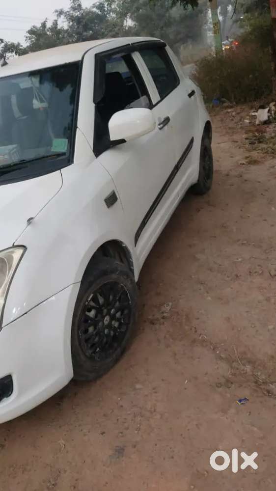 Maruti Suzuki Swift 2006 Petrol 175000 Km Driven