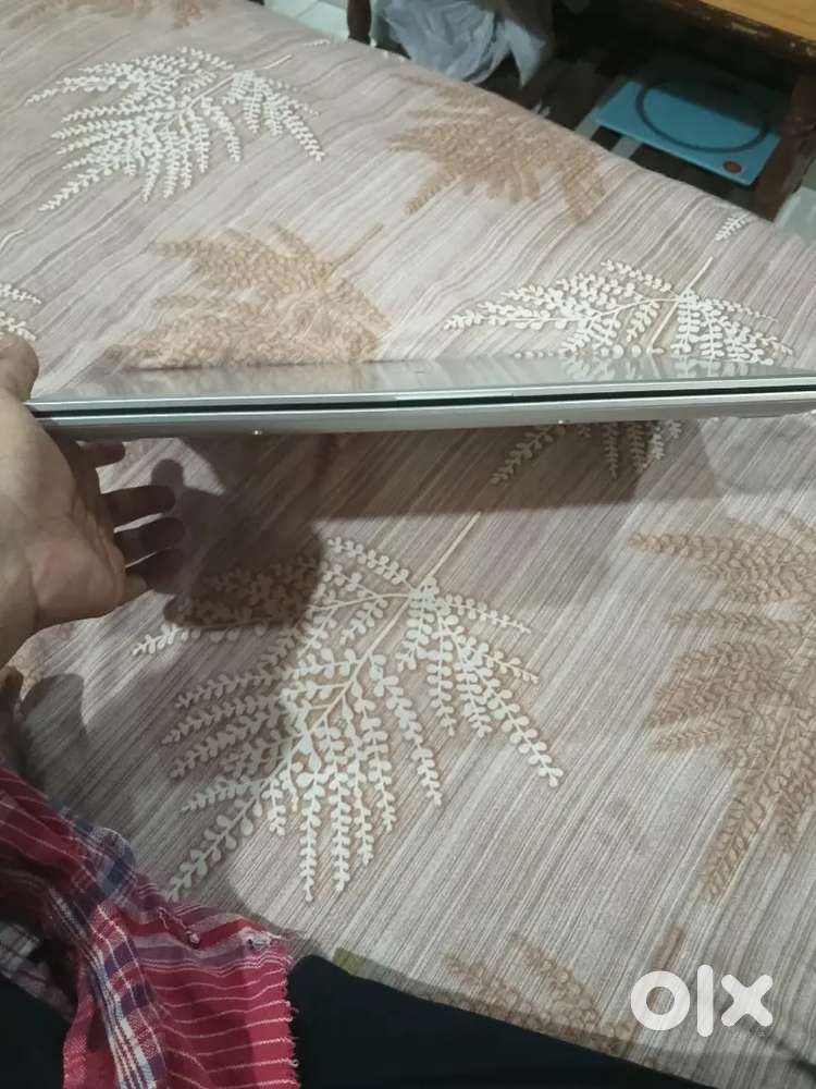 Asus vivobook laptop 2022 New condition with Nvidea Graphics