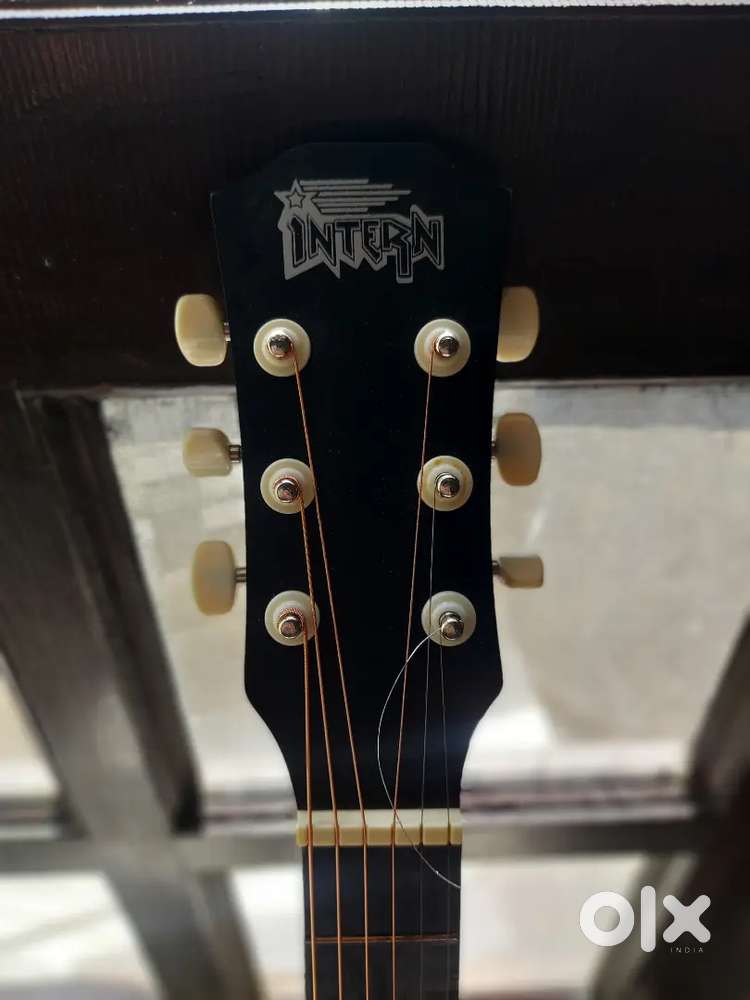 Intern INT-38C Acoustic Guitar Kit, With Bag, Strings, Pick And Strap