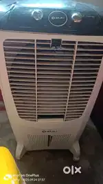 Bajaj cooler 67 L ka h bs uper ka cover tuta hua h baaki sb thik h