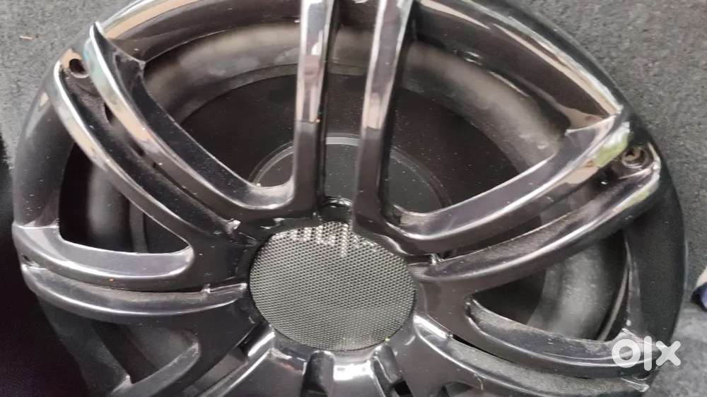 SALE OF SONY AMLIFIER AND JBL 12 SUB WOOFER FOR CAR