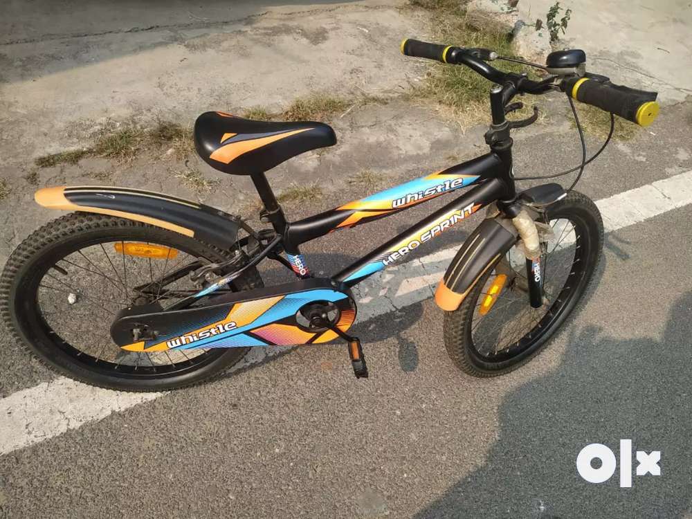 Urgent sale Hero sprint cycle 20 inch tyre size for upto 12 years kids