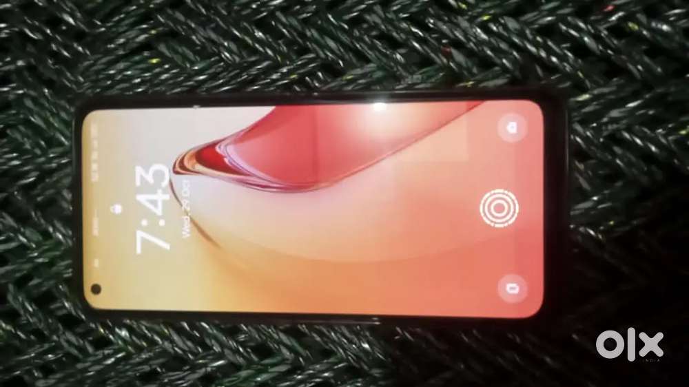 F21s pro  5 g. Bol chargjar hai