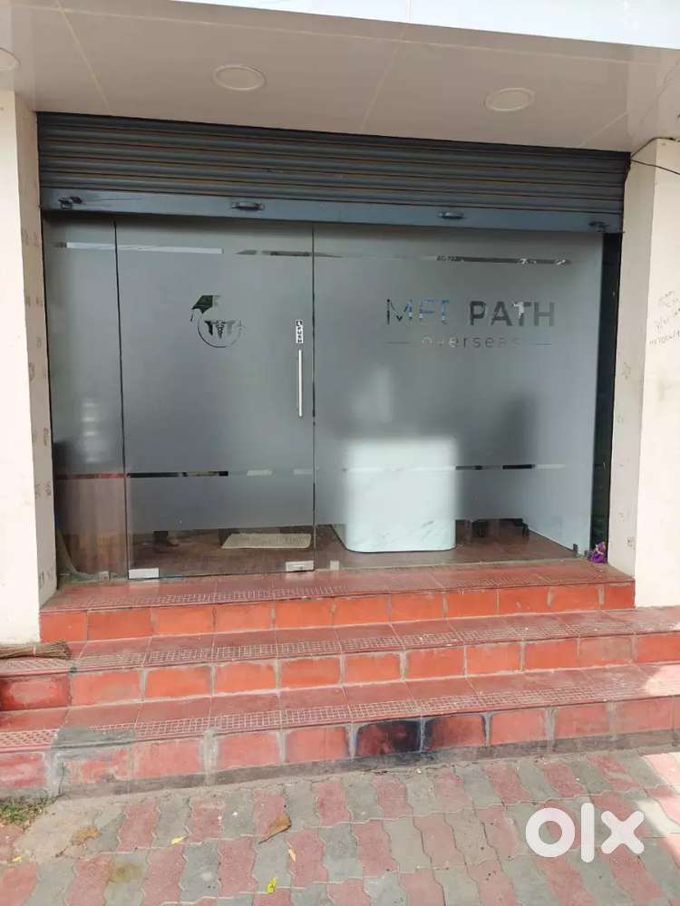 Office hand change to continue rent