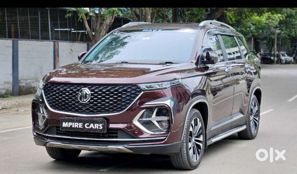 MG Hector Plus Savvy Pro 1.5 Turbo Petrol CVT 7 STR Dual Tone, 2022,..