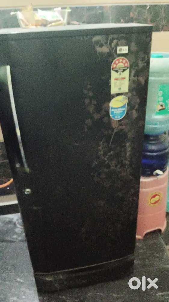Single door fridge