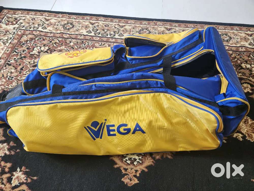 Vega Cricket Kitbag