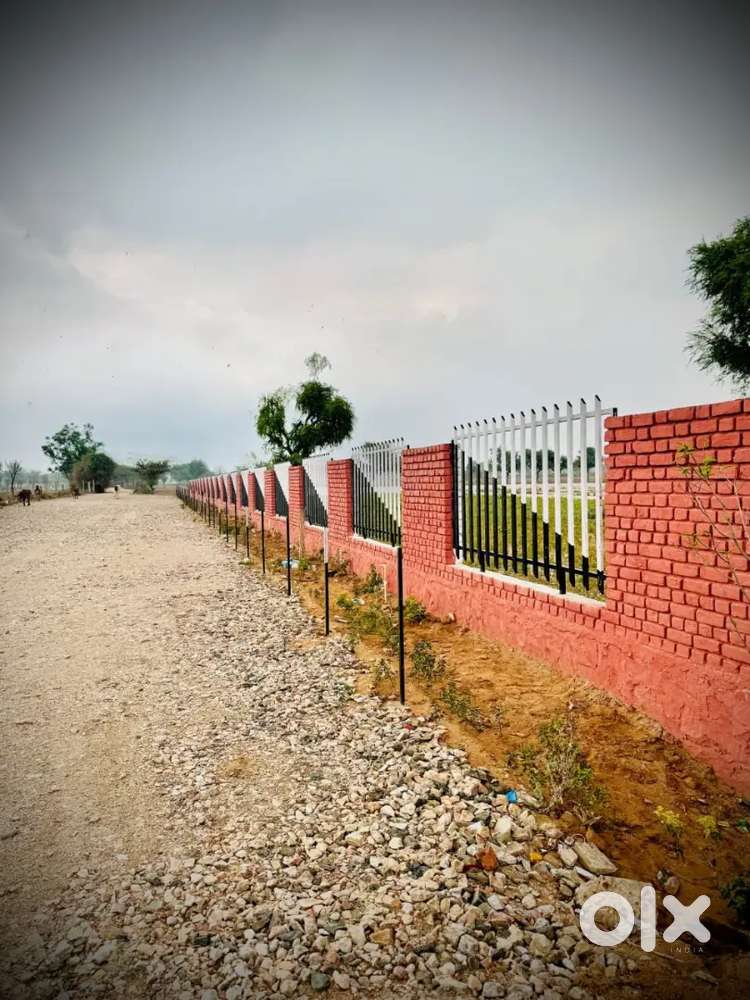 prime plots near mahindra SEZ – invest in the future