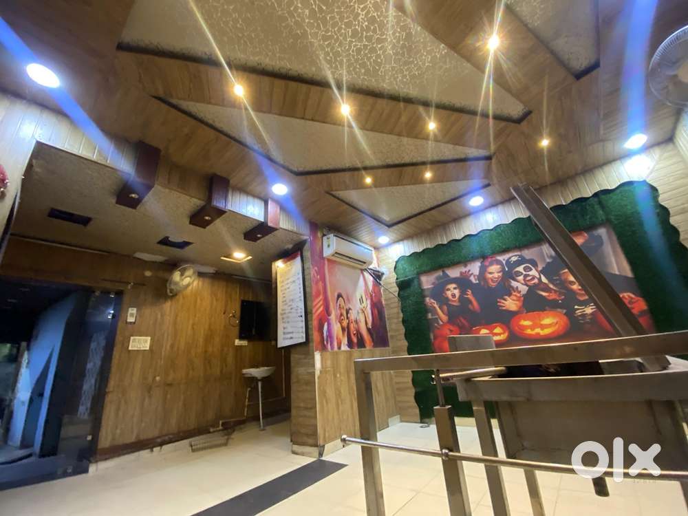 850sqft Shop on prime location