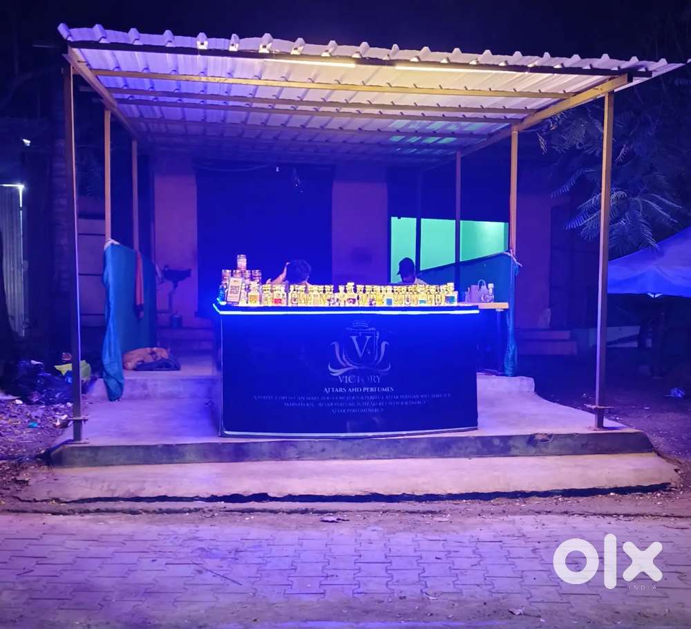 Attar perfume Outdoor Counter Seiling Staff