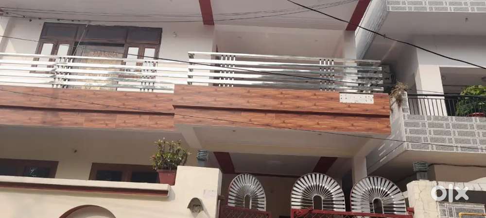 3BHK Independent floor for both family or Bachelors