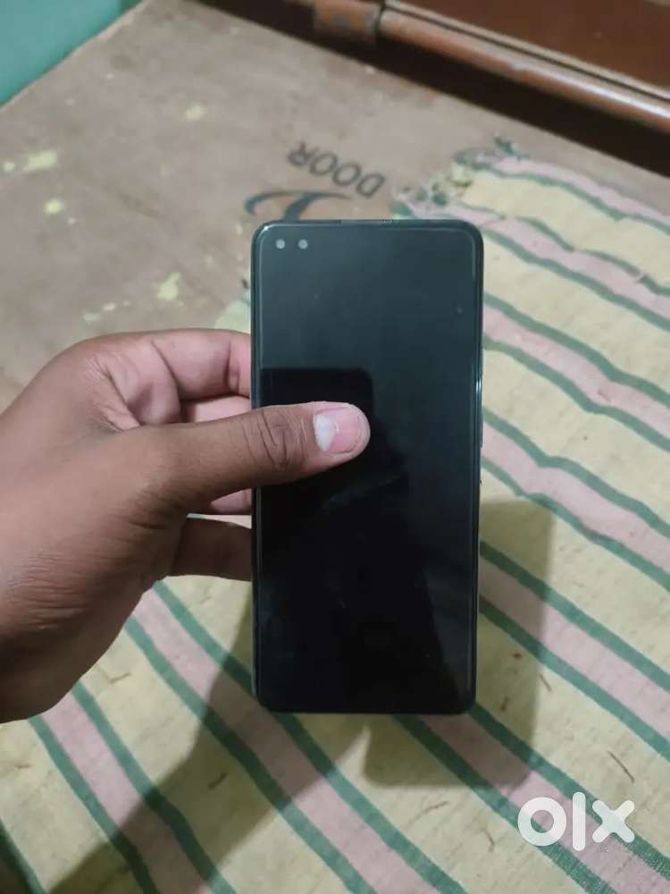 Oneplus nord 12 256gb 5G phone hai jisko Lena Ho sampark Karen